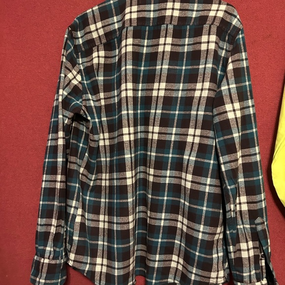 Size large sonoma plaid no stains no rips only wore once - Picture 1 of 3